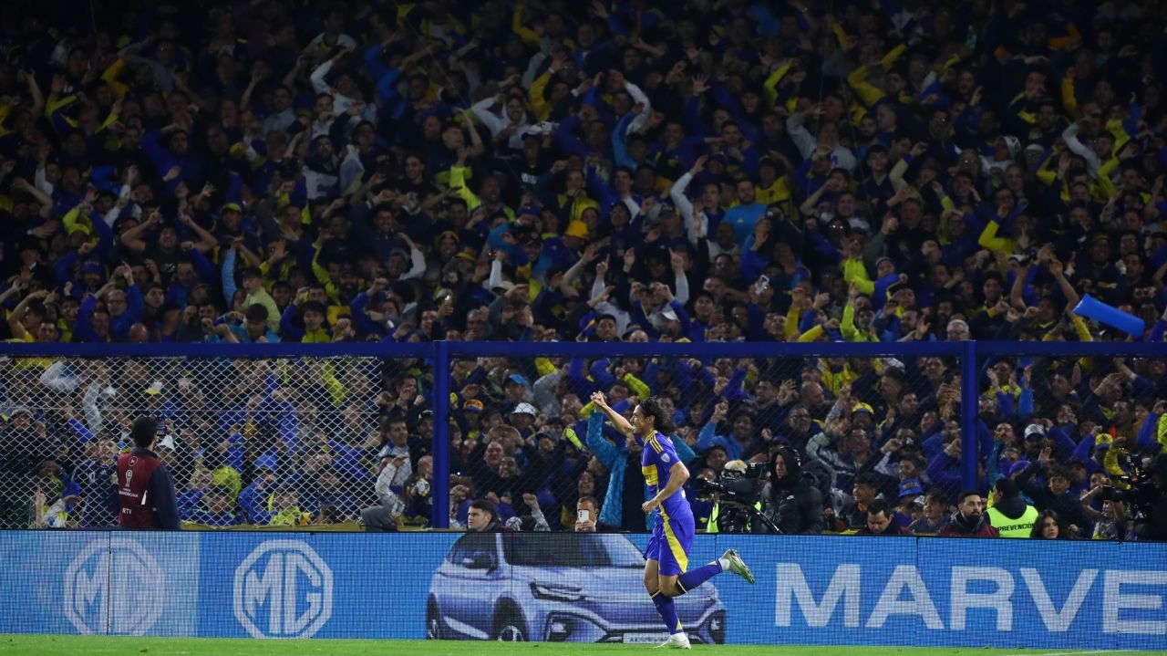 Cavani marca e Boca Juniors vence Cruzeiro na Argentina