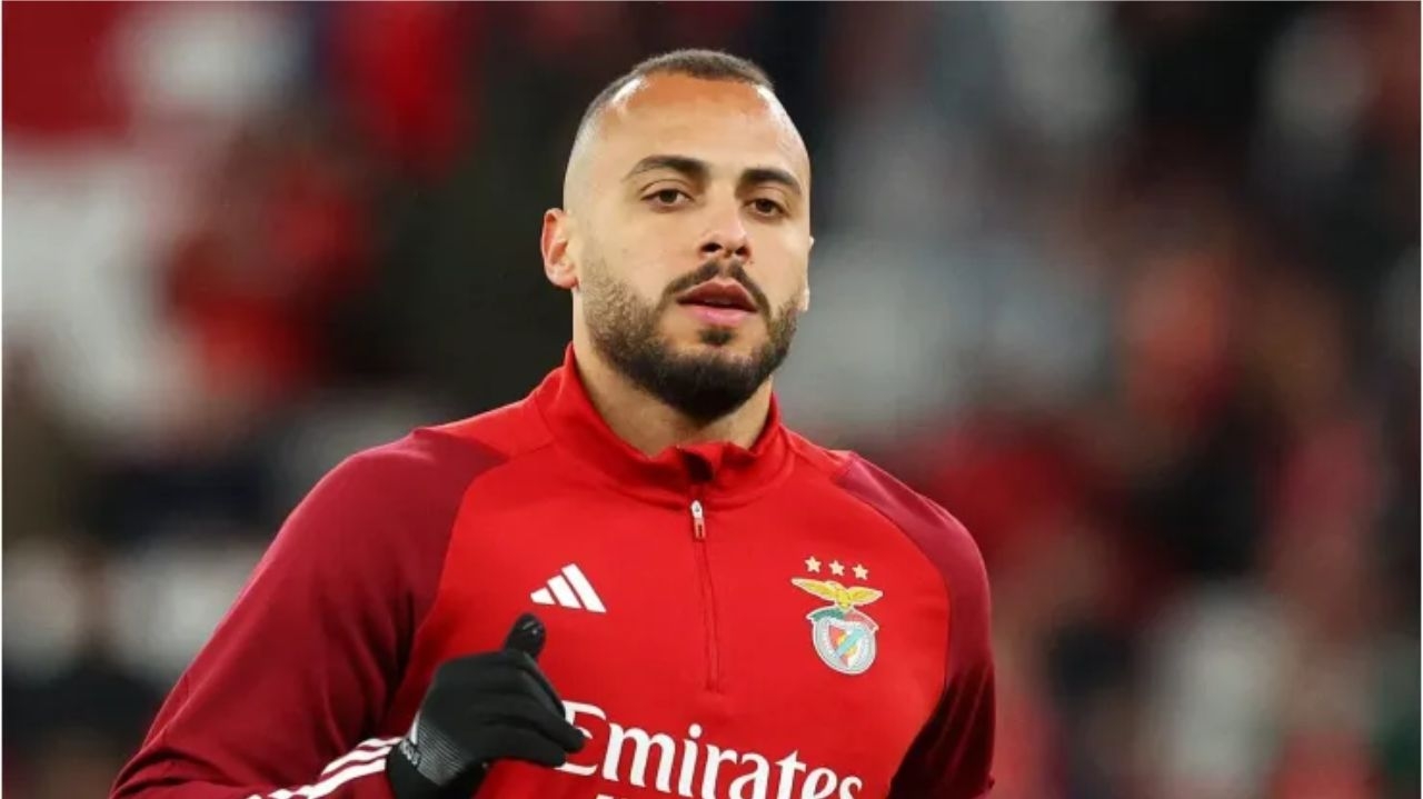 Corinthians conversa com Benfica sobre possível contratação de Arthur Cabral