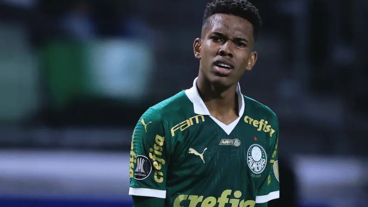 Chelsea surpreende com contratações novas e Estevão pode ficar de fora do elenco