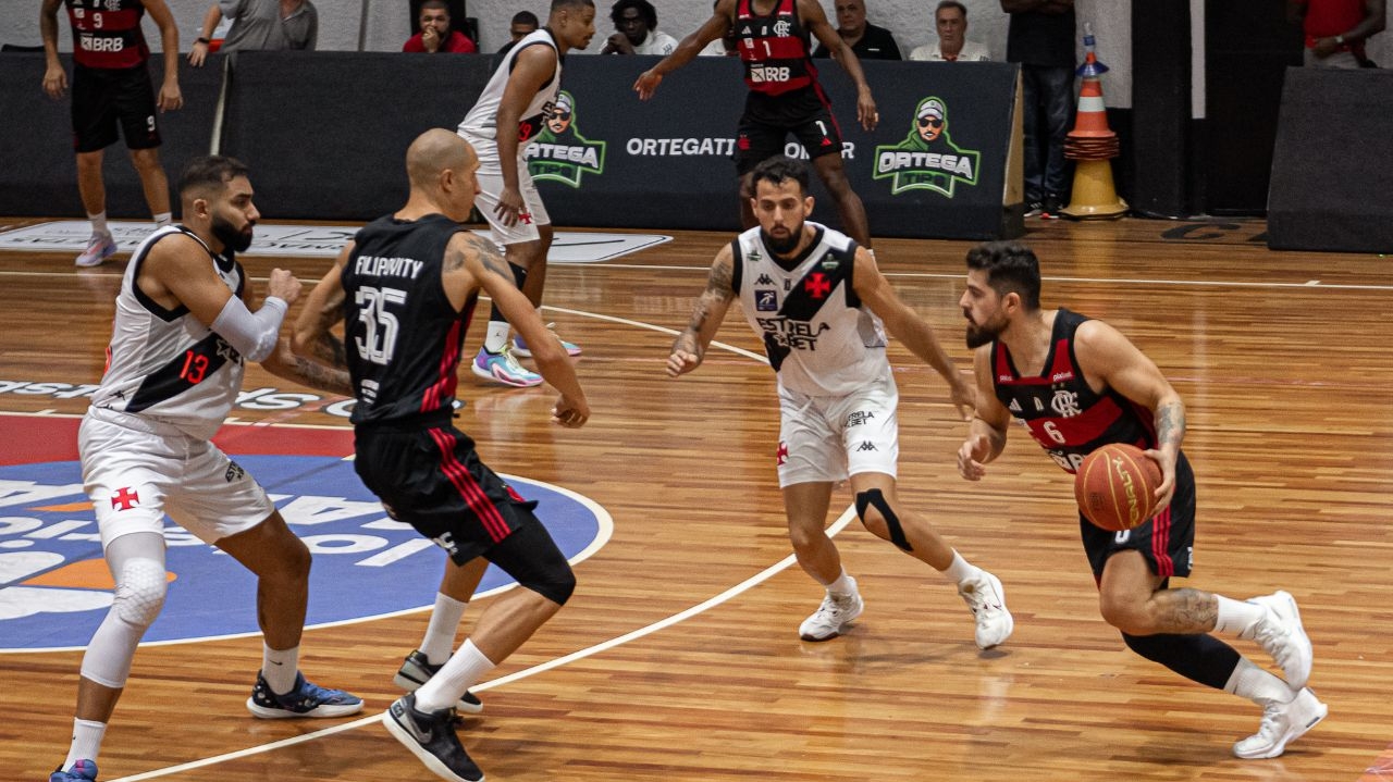 Vasco e Flamengo serão os primeiros a se enfrentar na temporada 2024/25 do NBB