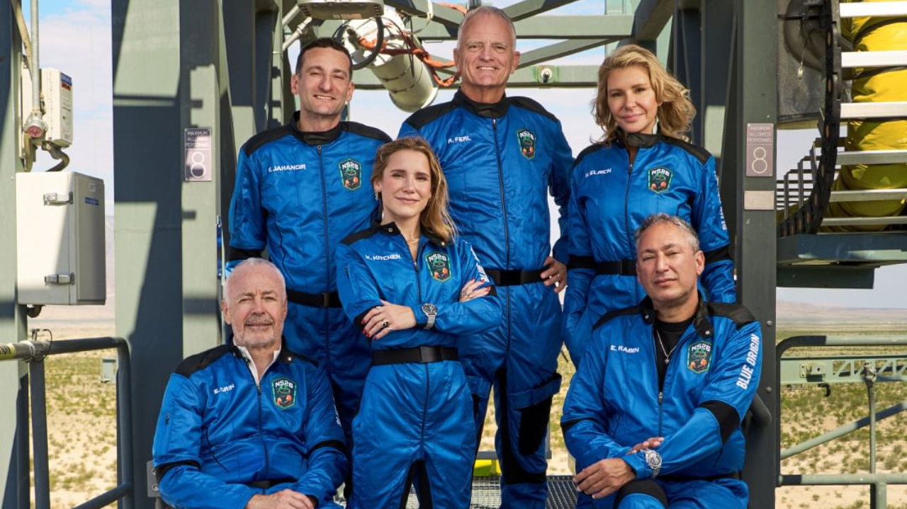 Oitavo voo com passageiros para turismo espacial é realizado com sucesso pela “Blue Origin”