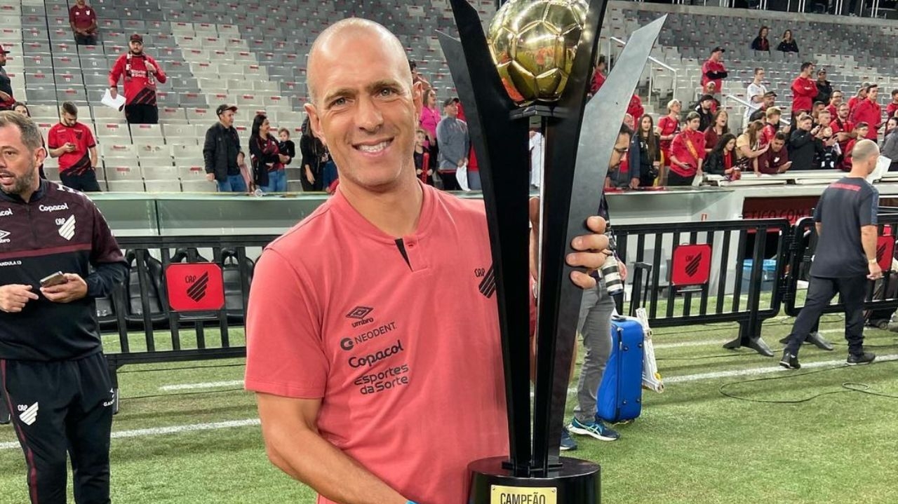 Sport estuda o nome de Juca Antonello para técnico da equipe