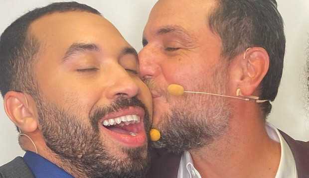 Gil do Vigor é agraciado com um beijo de Rodrigo Lombardi