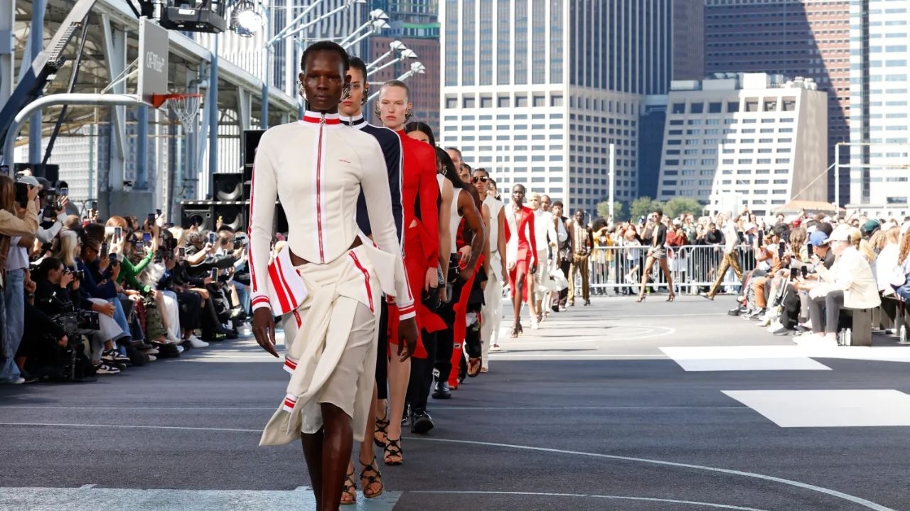 Off-White volta a desfilar em Nova York sob o comando de Ib Kamara