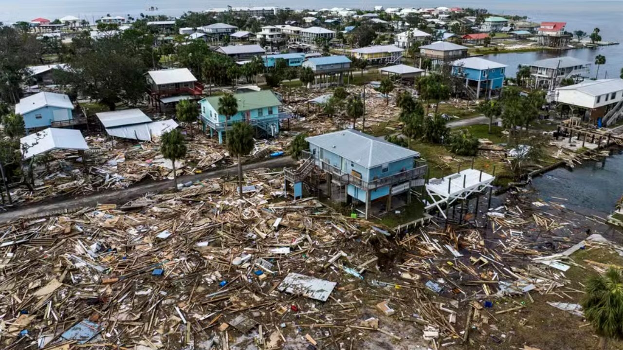 Furacão Helene deixa marca de destruição e ao menos 128 mortos