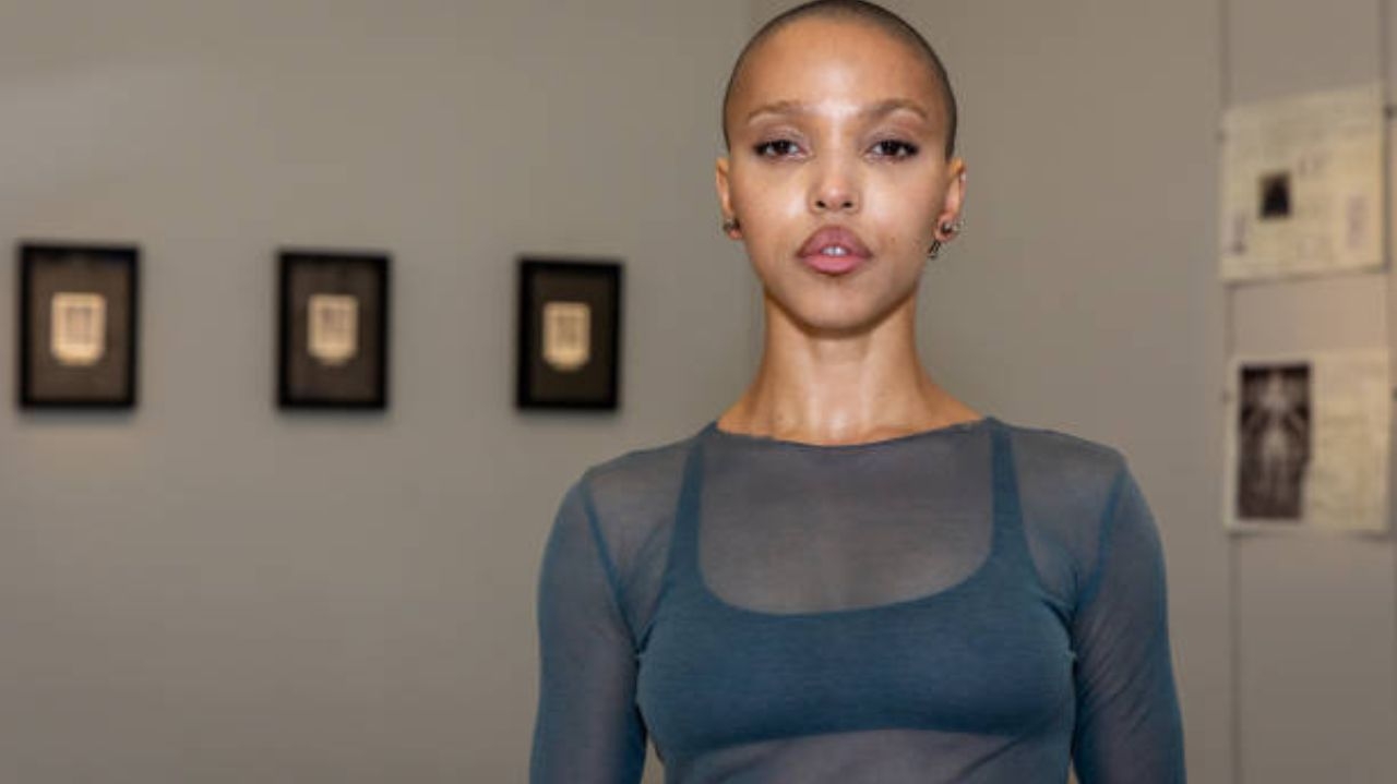 FKA Twigs lança teaser de “Perfect Strangers”, um mergulho sensorial do álbum EUSEXUA