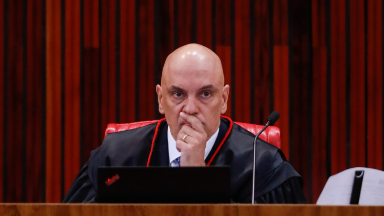 Moraes autoriza a extradição de 63 brasileiros na Argentina envolvidos em atos golpistas