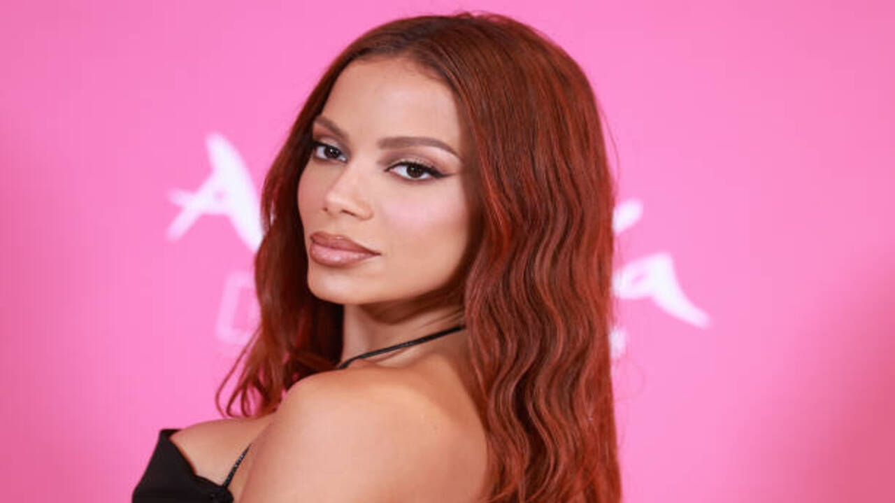 Anitta confirma presença na 25ª cerimônia do Grammy Latino