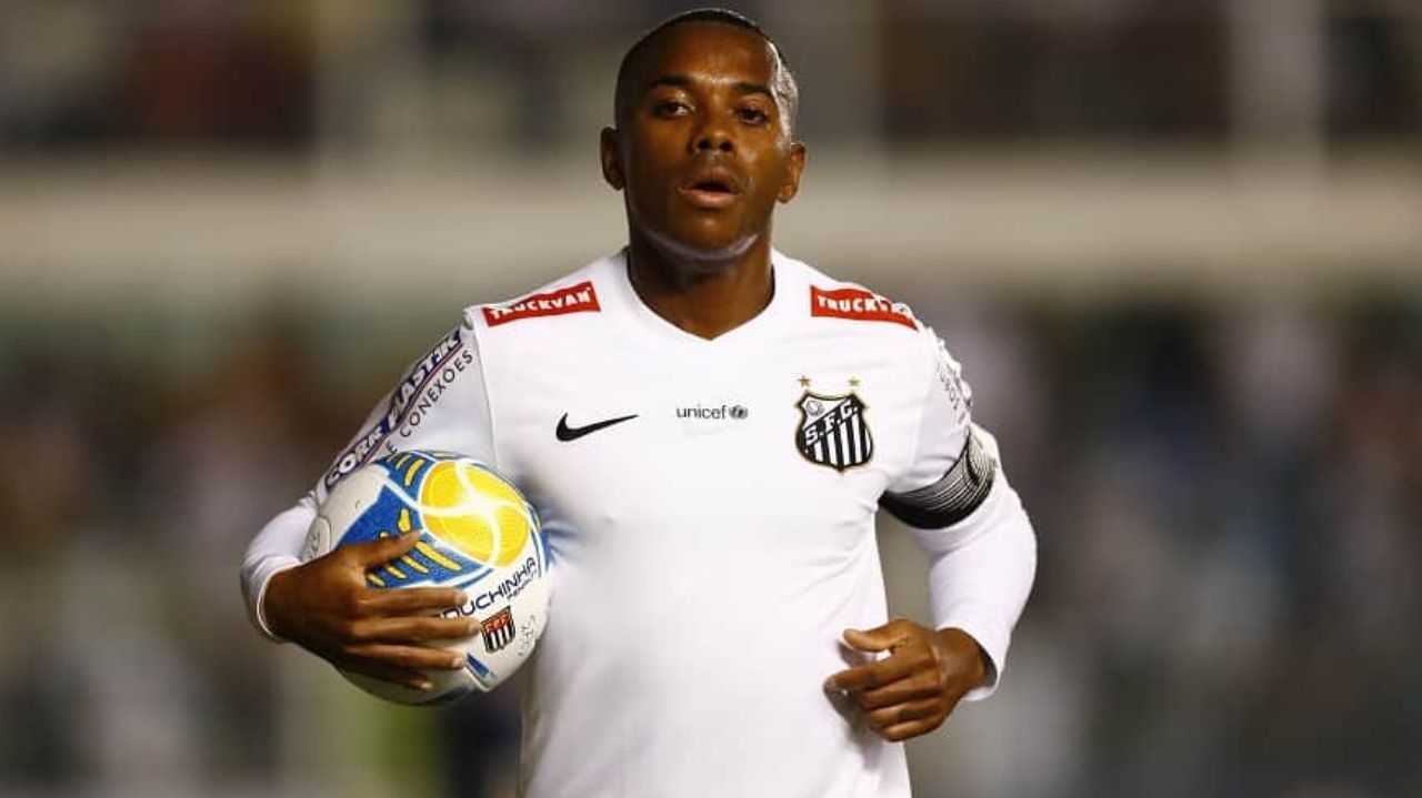Caso Robinho: vítima de estupro coletivo se pronuncia pela primeira vez em documentário