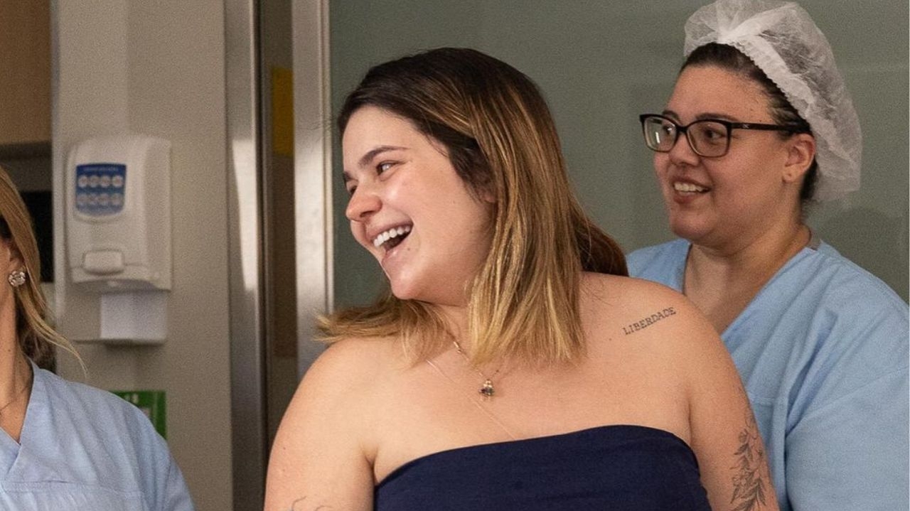 Viih Tube relata como foi a experiência do nascimento do filho, Ravi
