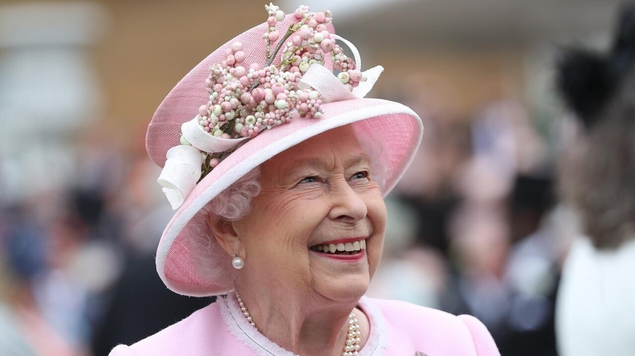 Biografia de Charles III mostra as últimas palavras escritas pela rainha Elizabeth II