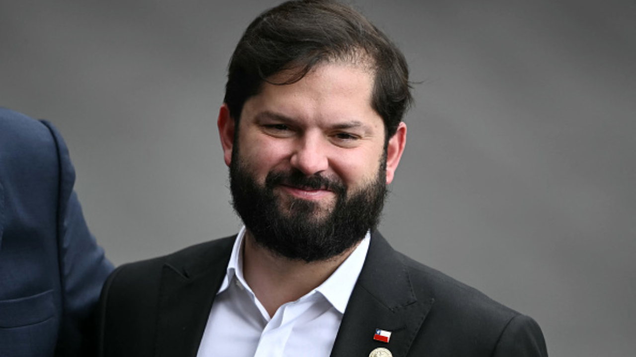 Presidente do Chile, Gabriel Boric, enfrenta denúncia de assédio sexual