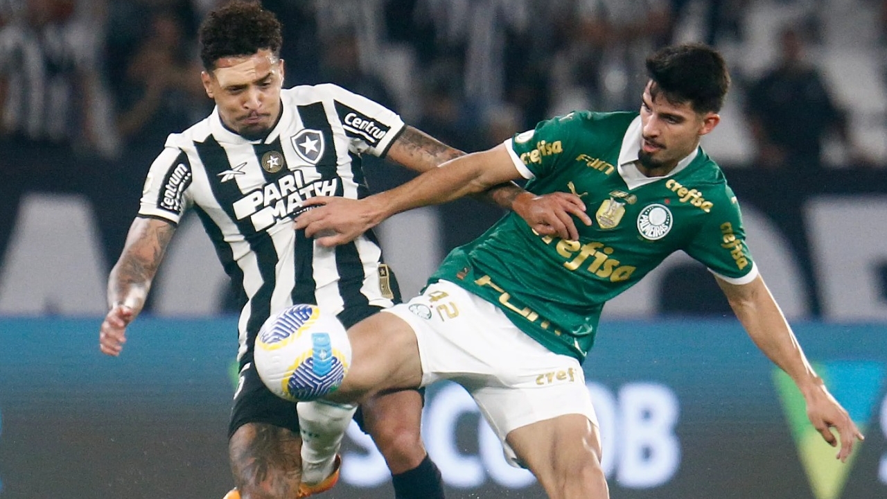 Palmeiras depende de tropeço de Botafogo para levar a taça do Brasileiro