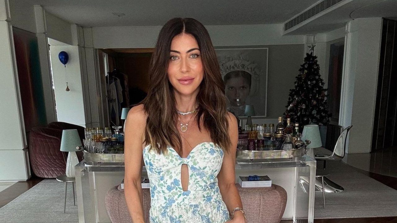 Carol Bassi realiza desfile de sua coleção de Holiday Season