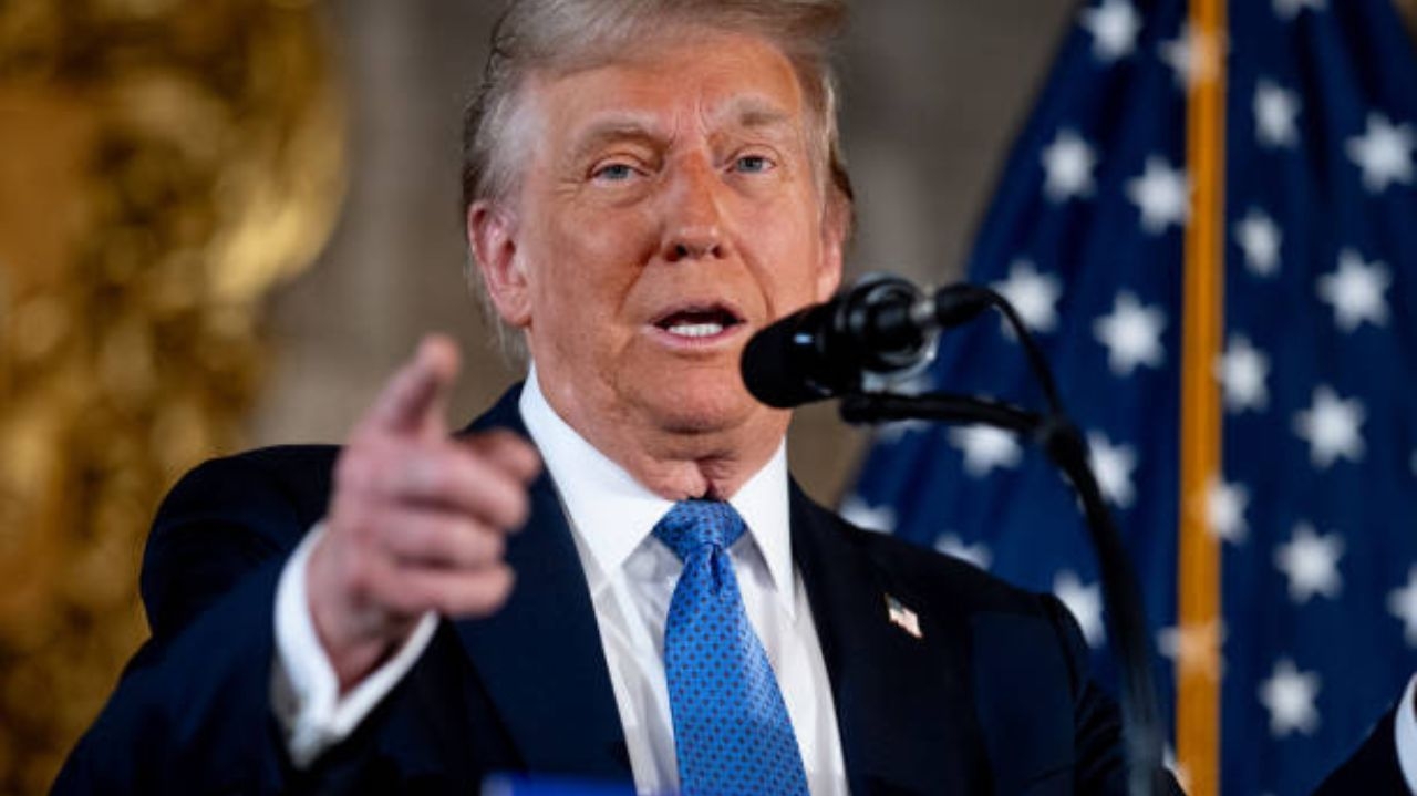 Trump discute futuro do TikTok em reunião com CEO da plataforma