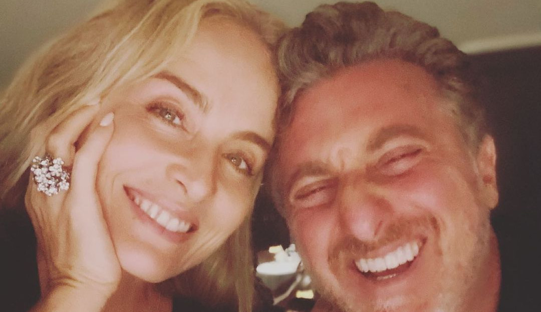 Luciano Huck conta em livro sobre o começo do romance com Angélica