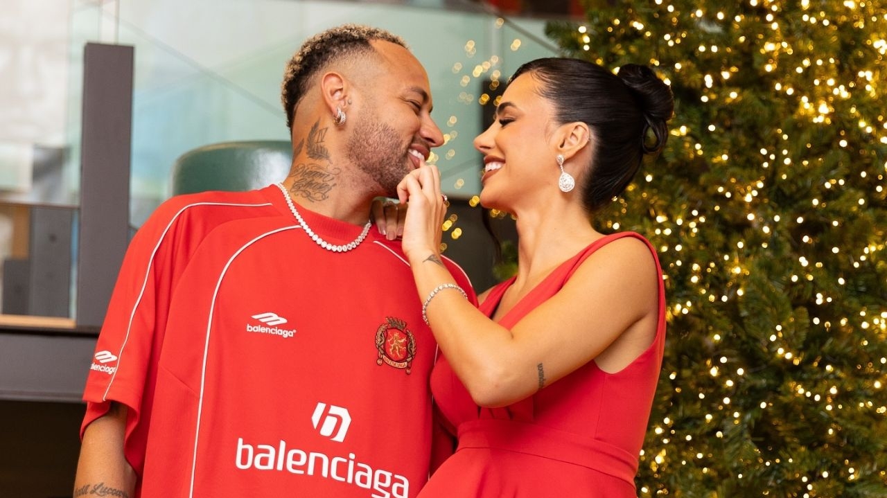 Neymar e Bruna Biancardi anunciam que serão papais de uma menina