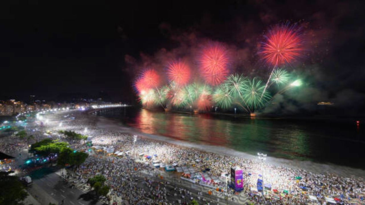 Rio celebra Réveillon de 2025 com shows, fogos e medidas de segurança