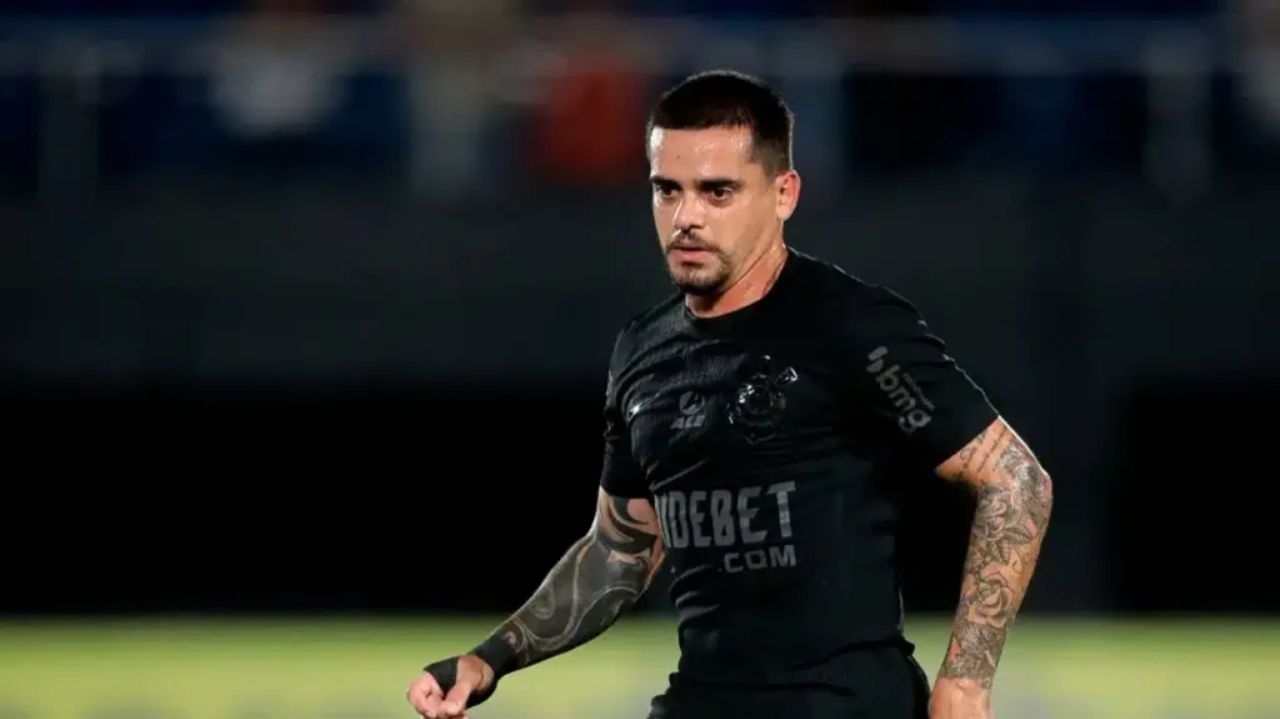 Lateral Fagner é contratado pelo Cruzeiro para 2025