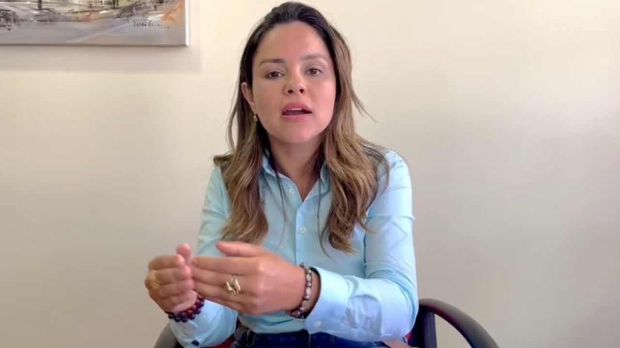 Ex-vereadora doa vaso sanitário de gabinete após decisão do Jurídico de São Paulo