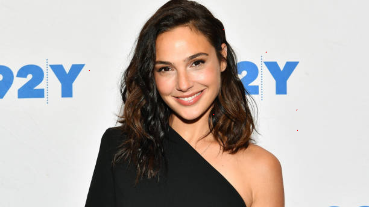 Gal Gadot aparece como rainha Má em Branca de Neve
