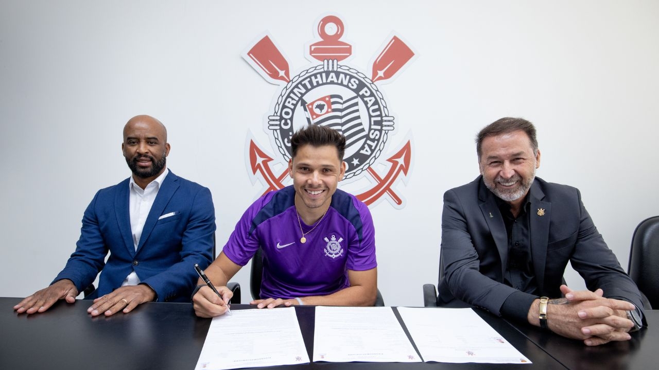 Romero diz ter recebido ofertas para deixar o Corinthians e projeta nova temporada
