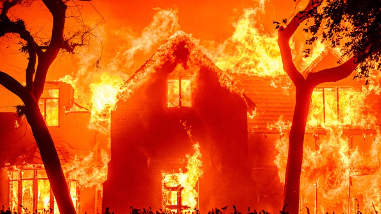 Concessionária de energia é processada por Incêndio em Los Angeles