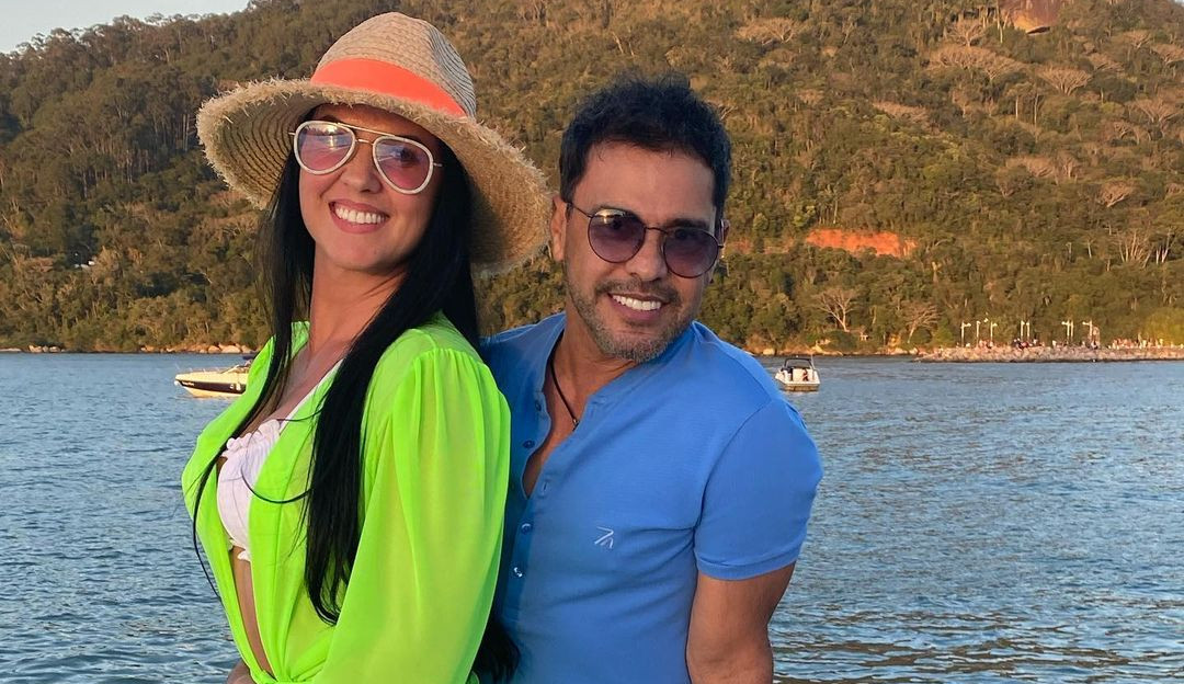 Zezé Di Camargo estreia iate de luxo com a família