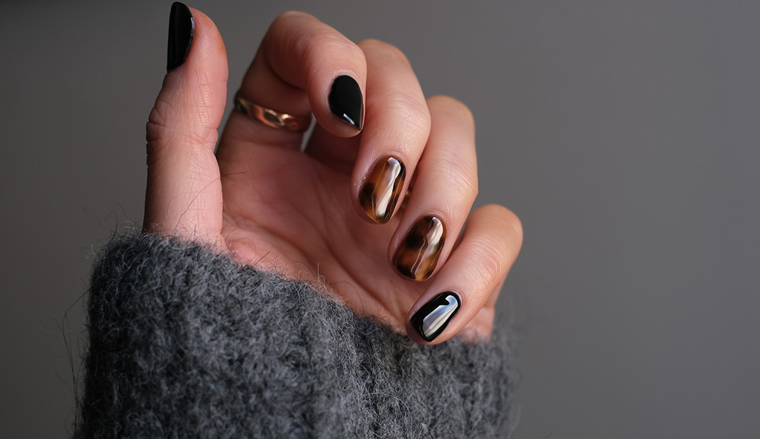 Descubra os truques para fazer seu esmalte durar mais tempo
