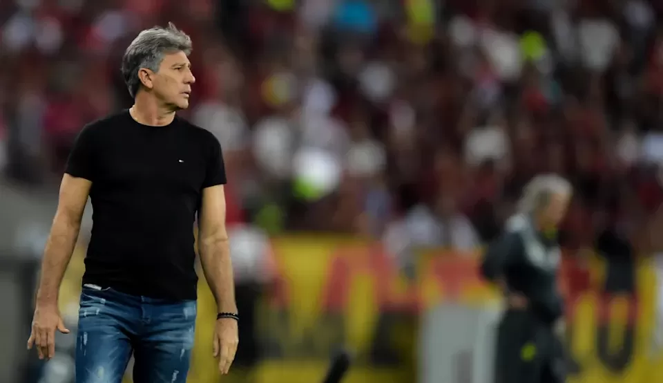 Com o histórico de “/rei de copas”/, torcedores do Flamengo temem que Renato Gaúcho deixe o campeonato brasileiro de lado