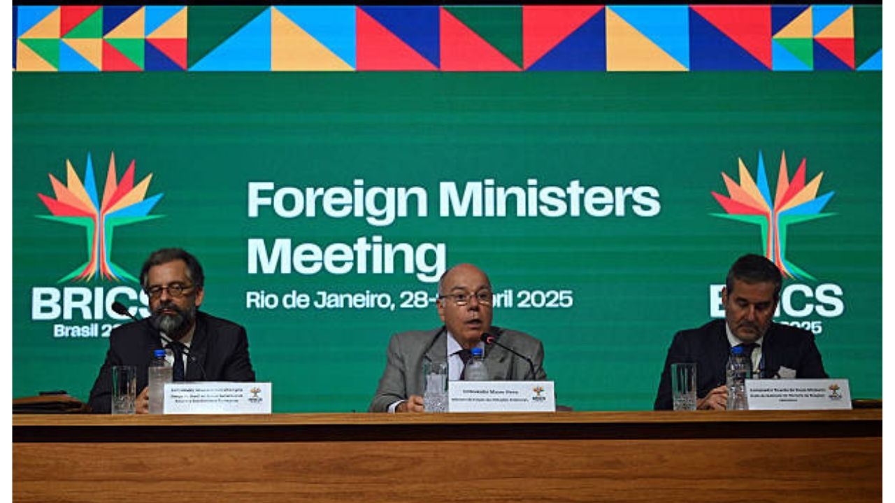 Integrantes do BRICS discutem contragolpe à guerra tarifária de Trump