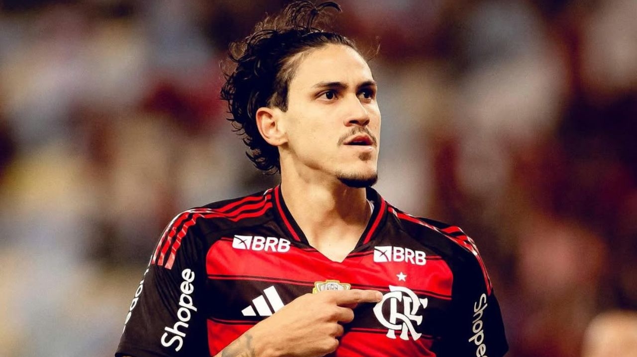 Pedro brilha e celebra evolução na classificação do Flamengo