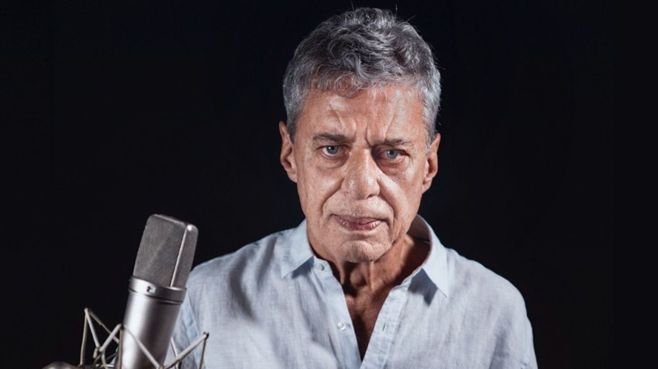 Chico Buarque recebe alta após cirurgia cerebral no Rio de Janeiro
