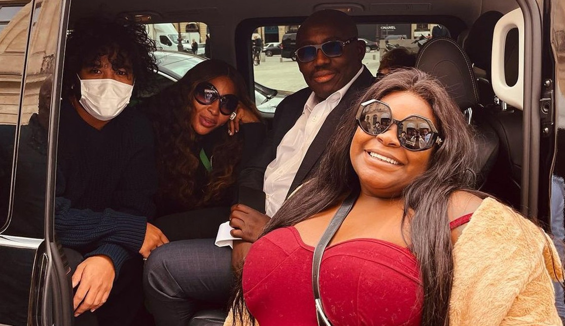 Em Paris para a semana de moda, Jojo Todynho encontra Naomi Campbell