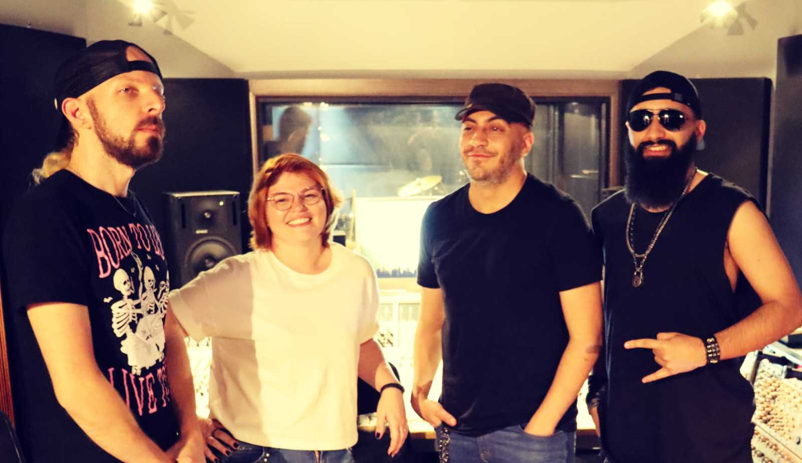 Com inspiração em Ramones e letras sarcásticas, banda de punk rock Skarno prepara lançamento de EP com crítica social