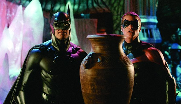 George Clooney sobre não atuar mais em filmes de super-heróis desde Batman: “/F… com tudo”/