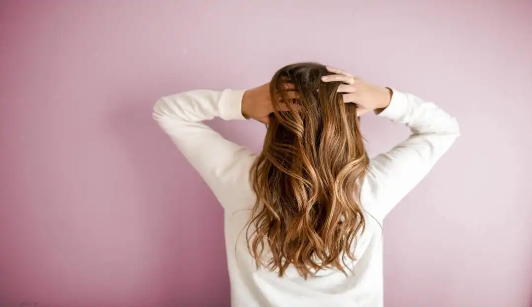 Saiba mais sobre os malefícios de usar alimentos in natura para a saúde do cabelo