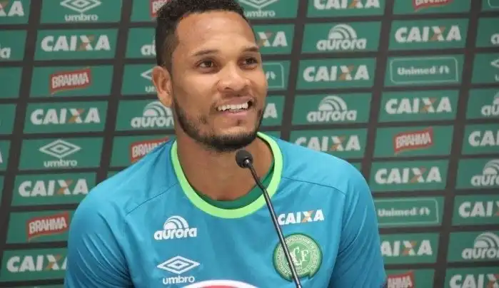 Família de jogador da Chapecoense vítima de acidente aéreo é indenizada em R$ 14 mi