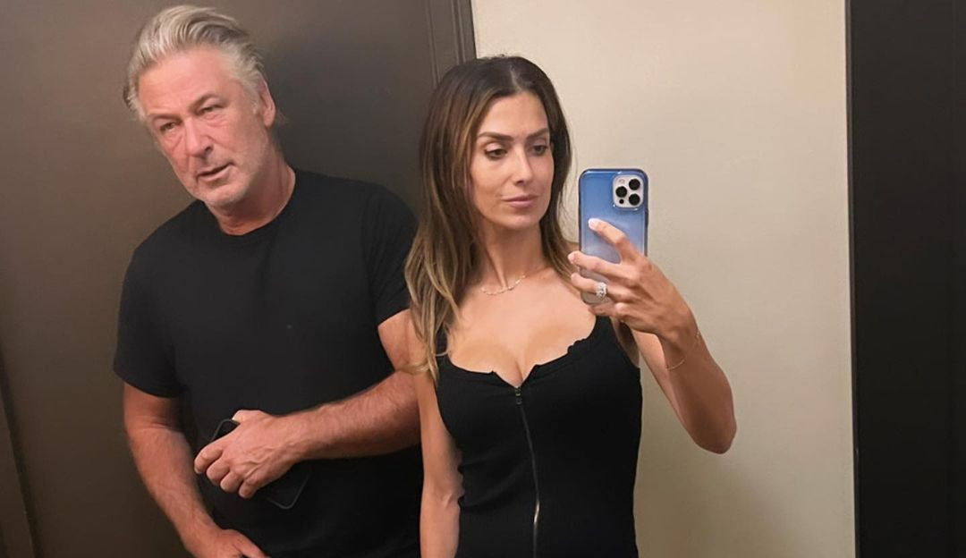 Esposa de Alec Baldwin quer evitar estresse pós-traumático do ator após incidente fatal