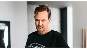 Médico suspeito pela morte de Matthew Perry se declara culpado
