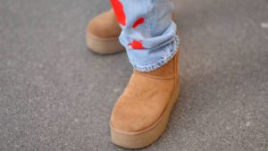UGG boots conquistam as ruas com conforto e estilo