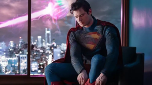 Corenswet analisa relação entre Superman e Clark Kent
