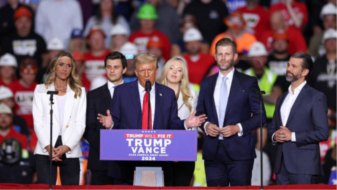 Empresa de Trump reduz participação em empreendimento de criptomoedas