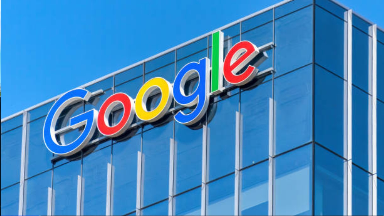 Logo do Google em prédio em Toronto, Canadá (
(Reprodução: Roberto Machado Noa/LightRocket /Getty Images Embed)