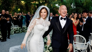 Lauren Sánchez se casa com Jeff Bezos usando look Dolce & Gabbana