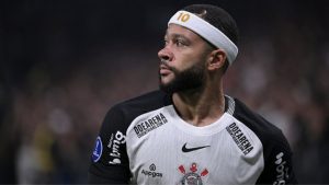 Memphis Depay exige R$ 6,1 milhões do Corinthians e pode parar de jogar