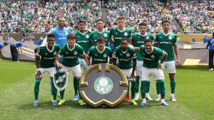 Clássico brasileiro no Mundial termina com vitória palmeirense e classificação