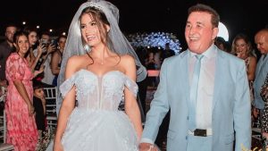 Calita Franciele se pronuncia sobre rumores de término com Amado Batista