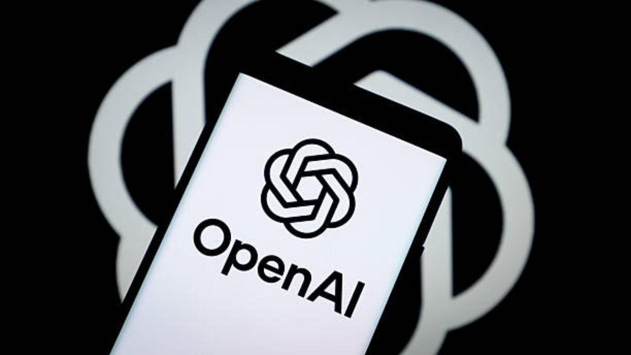 OPenAI | Reprodução/ CFOTO /Getty images embed