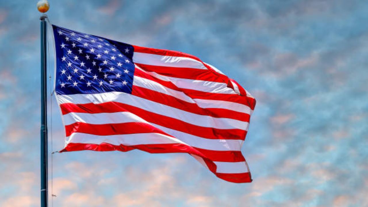 Bandeira dos Estados Unidos | Reprodução/Roberto Machado Noa/Getty Images Embed 